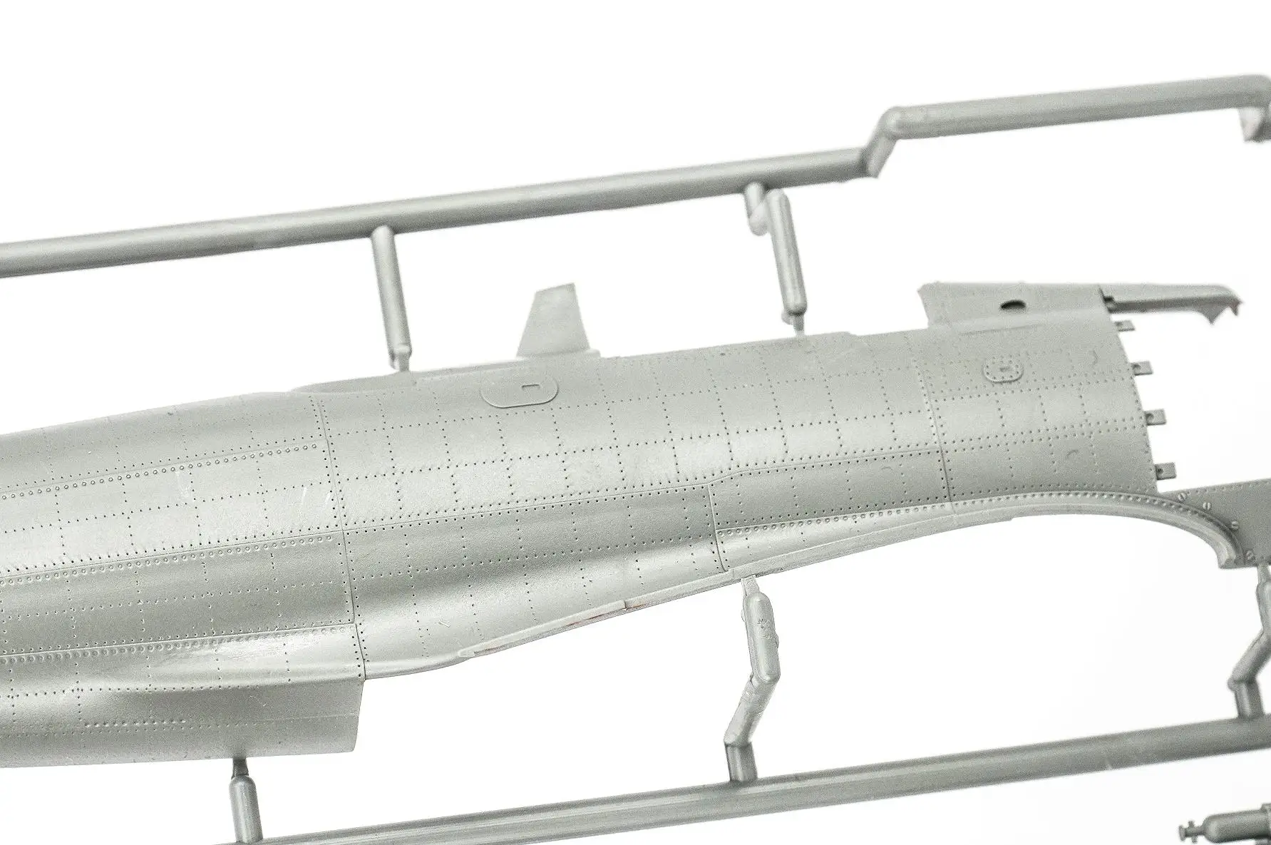 Border BF-006 1/35 Scale A6M2 ZERO FIGHTER W/INTERIOR OF THE ENGINE AND WEAPONS