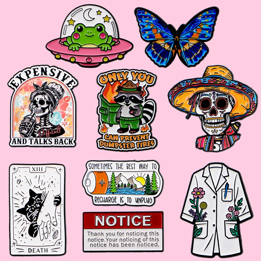 Beautiful Butterfly Frog Lapel Pins Badges Brooch For Clothes Grass Hat Skeleton Enamel Pins Backpack Accessories Jewelry Gifts