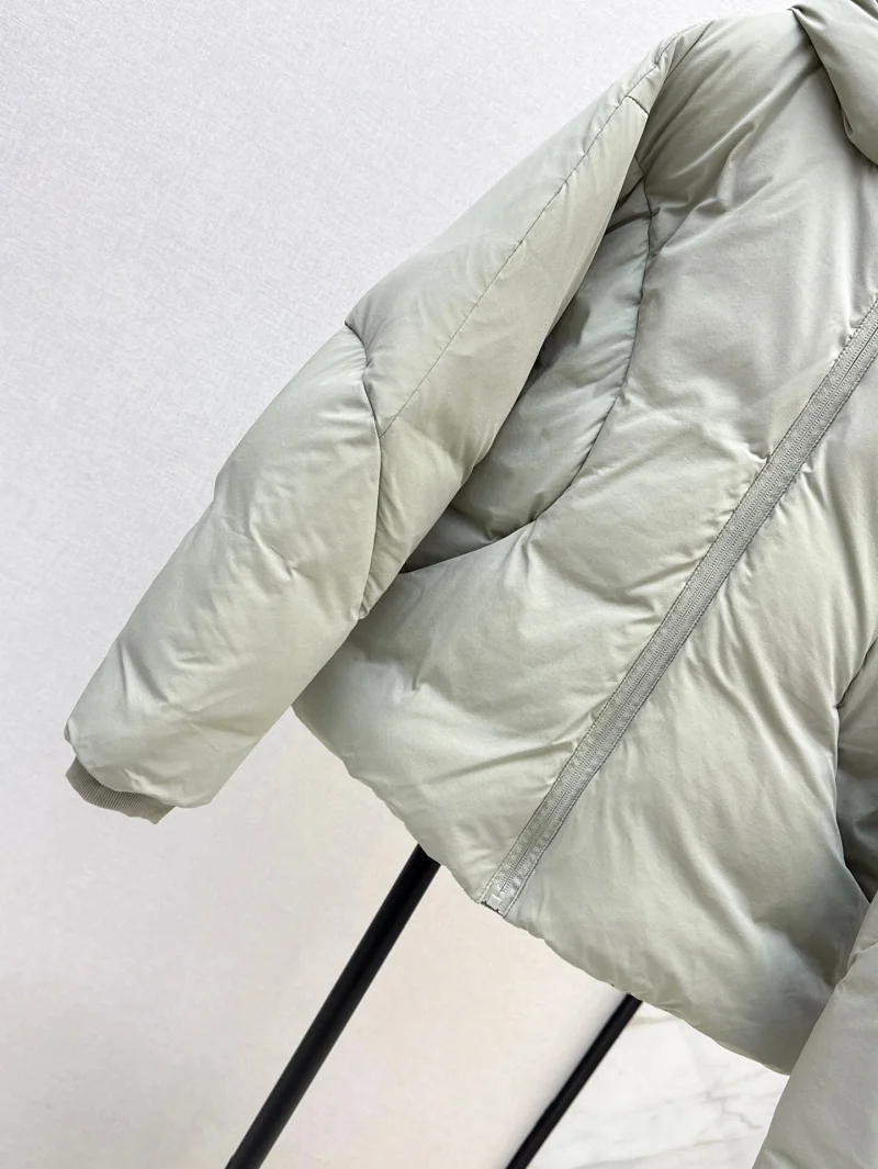 2024 Autumn/Winter New Women's Premium Down Jacket Fashionable, Exquisite, Loose Contour Hooded, Bread Down Jacket