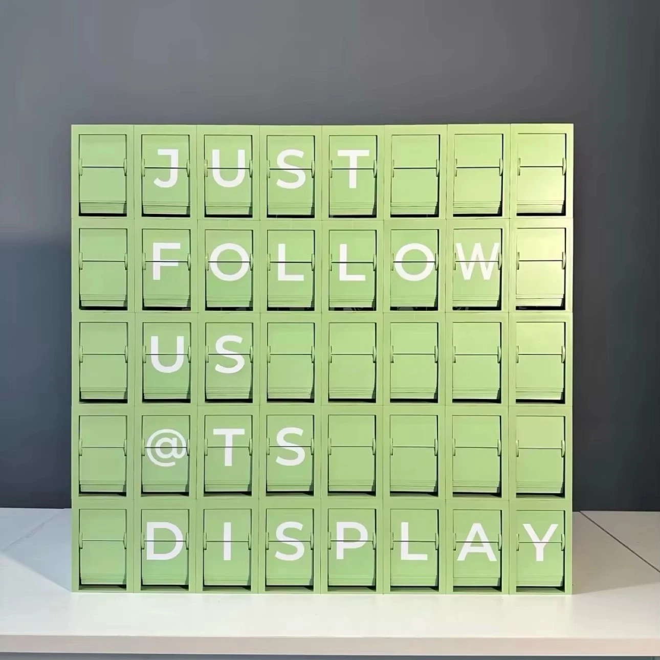 Custom Split Flap Display Manufacturer | Restaurant Vintage Machinery Display Board
