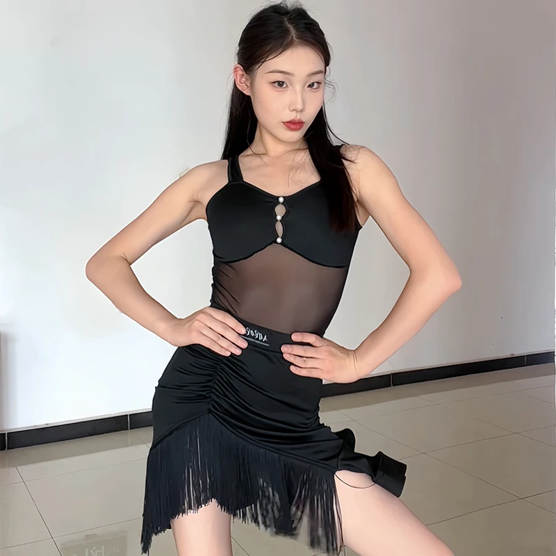 

Новая одежда для латинских танцев, женские сетчатые топы с жемчугом, юбка с бахромой, рыбья кость, черное латинское платье, клубная одежда для выступлений