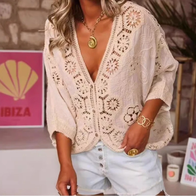 

Fall 2025 V-neck Lace Women's Beach Holiday Shirt