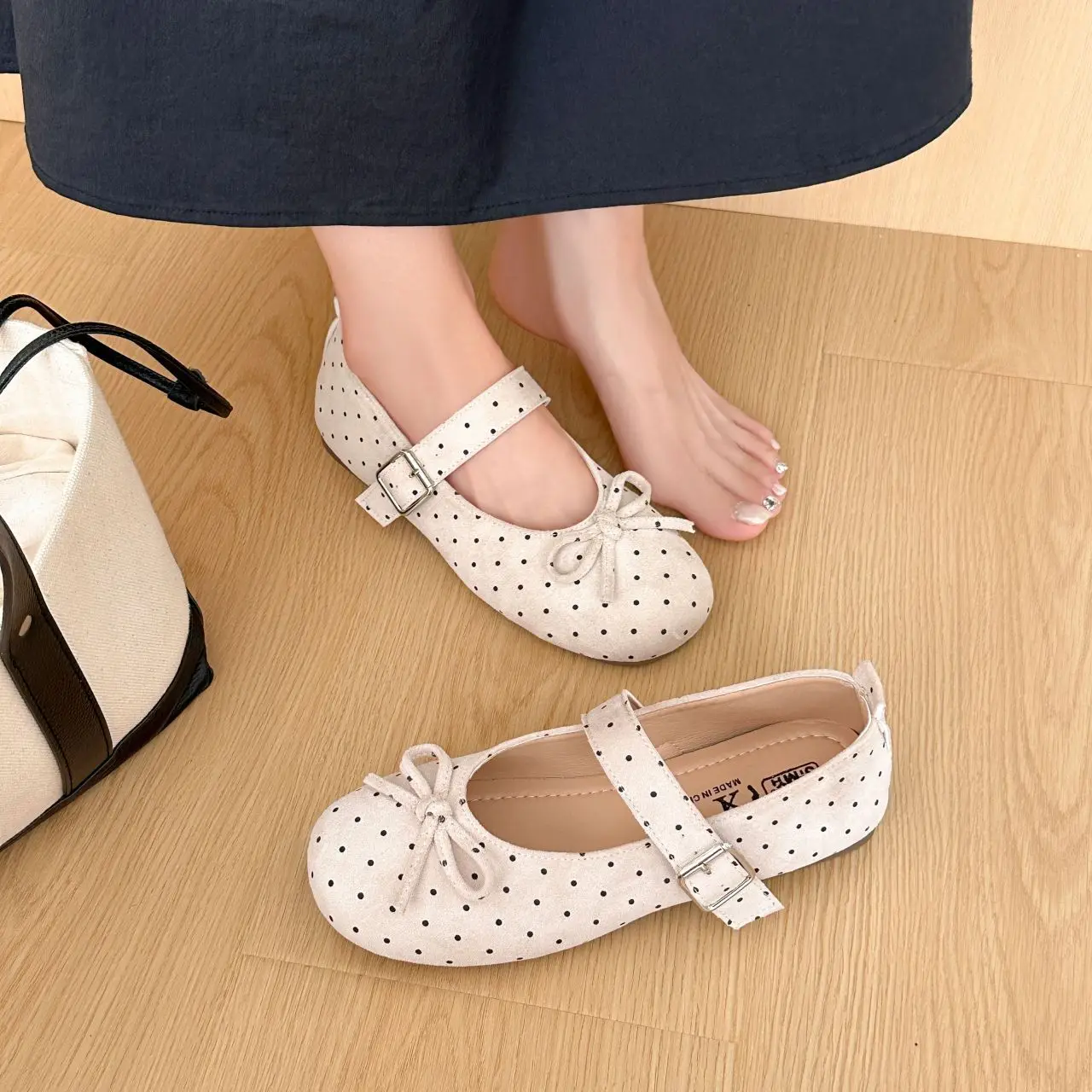 Sweet Polka Dot Mary Jane Flat Shoes Women's Fall 2026 New Style Internal Heightening  Knot Versatile Low Cut Single...