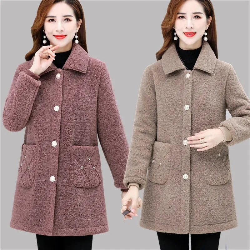 2025 Thick Fleece Winter Single Breasted Lamb Fur Women Coat Mom Wear Pocket Imitation Fur Warm Casual Jacket Female Outerwear