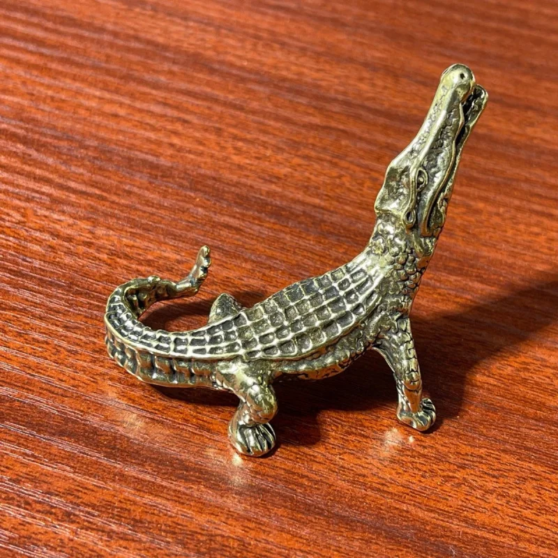 Solid Brass Desktop Ornament Office Tea Pet Small Ornament Vintage Distressed Craft