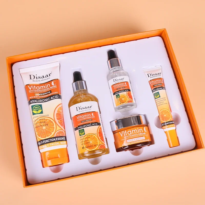 DissarVC Skincare Set da 5 pezzi Illumina il tono della pelle Sbianca Rinfresza Bilanciera Acqua Olio Schiarire Macchie Kit di prodotti per il viso