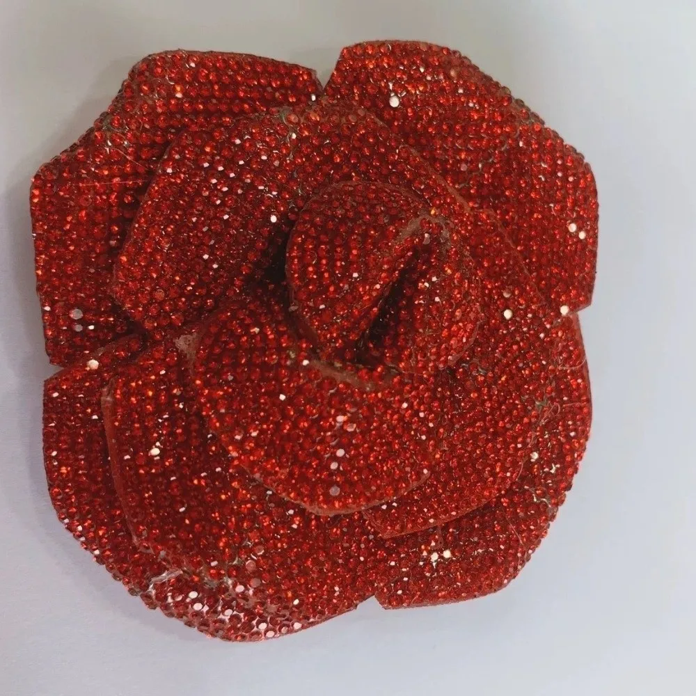 3D Rose Rhinestone Flower Patches Sparkling Embellishment Rose Brooch Fabrics DIY Craft Flower Brooch Fabrics Sewing Supplies