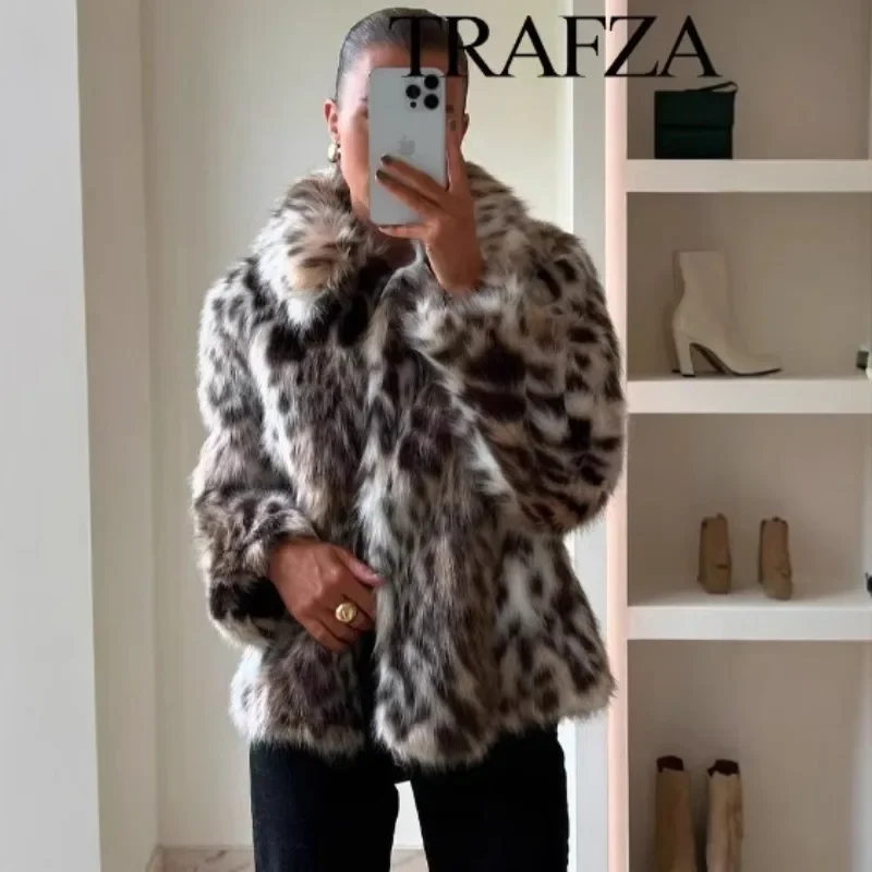 เสื้อโค้ทขนเฟอร์เทียมลายเสือดาวสำหรับผู้หญิง สวมใส่สบายๆ สำหรับฤดูหนาว มีปกเสื้อ แขนยาว มีกระเป๋า เสื้อแจ็คเก็ตอุ่นๆ สำหรับผู้หญิง เสื้อคลุมขนเทียม