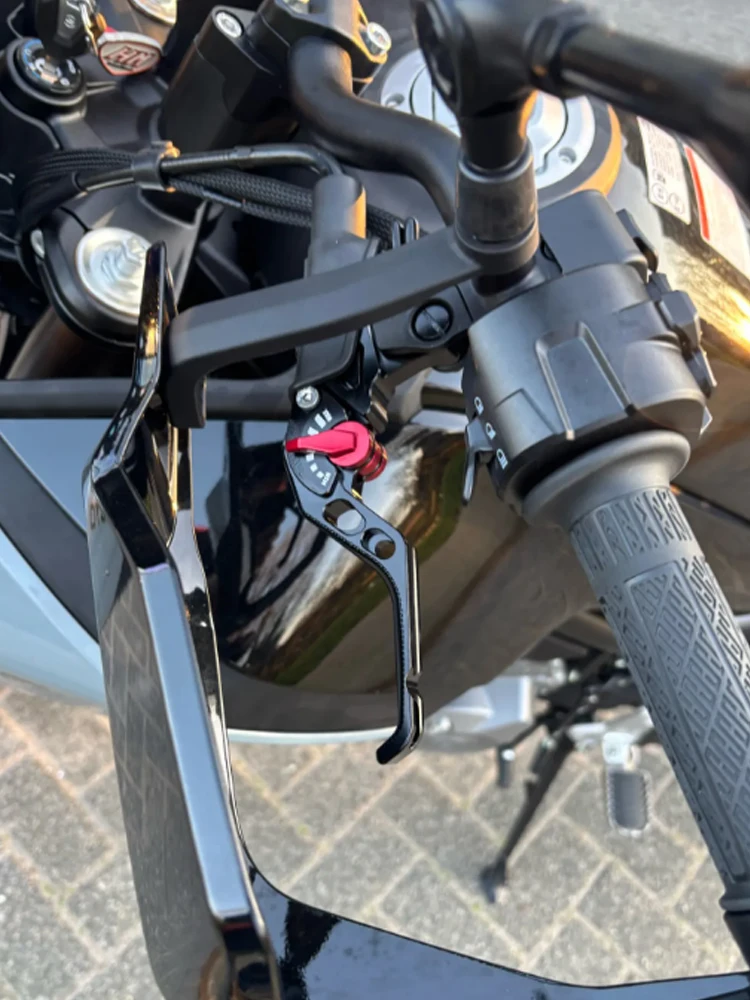 2 Finger CNC Brake Clutch Lever For Suzuki GSXR GSX-S 125 600 750 950 1000 GSX-8S GSX-8R SV650 SV1000 Bandit GSF 650 1200 1250 view 2