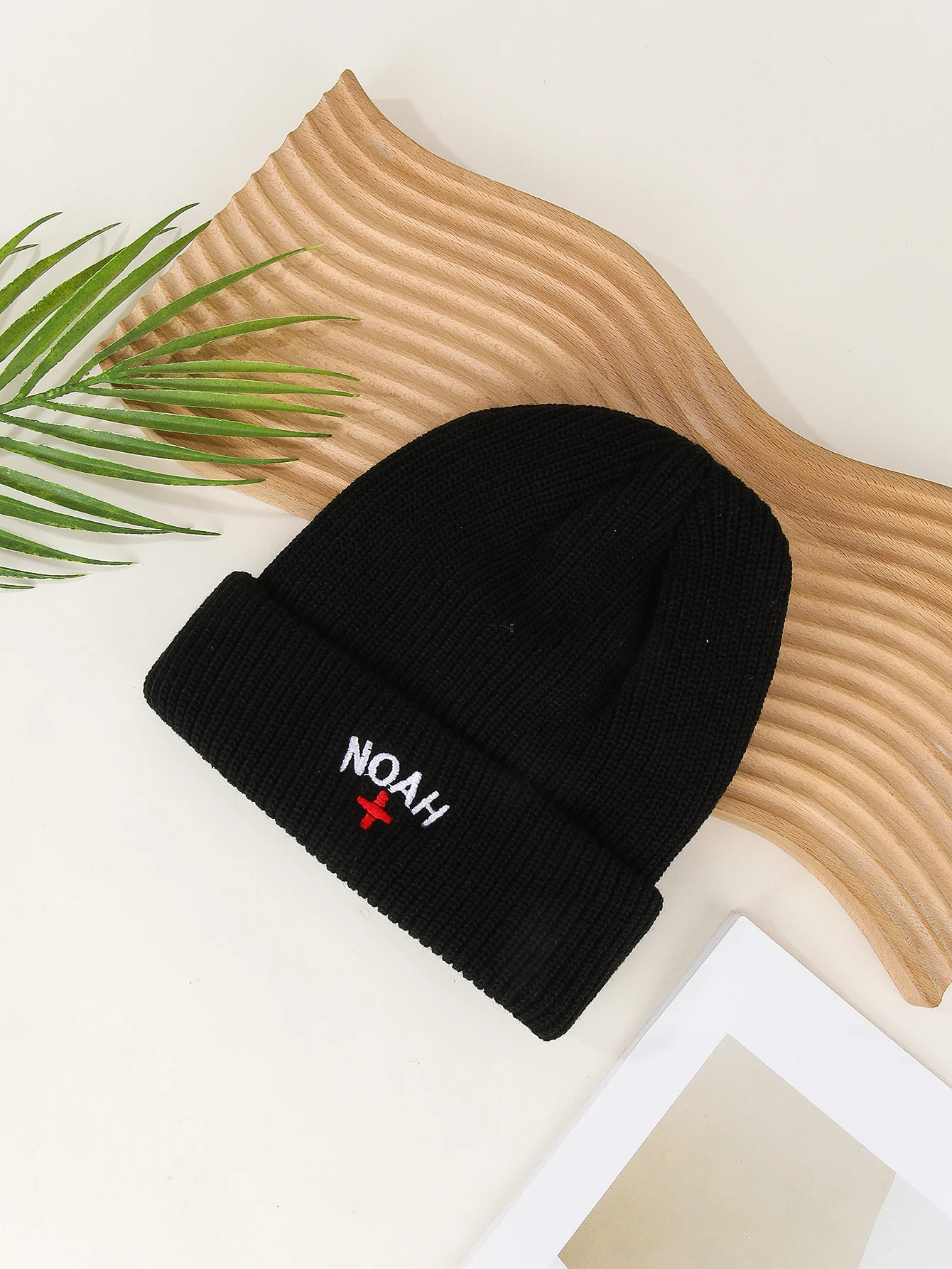 Everything trends personality fashion simple knit hat suitable for going out and daily wear hats autumn and winter beanie hats