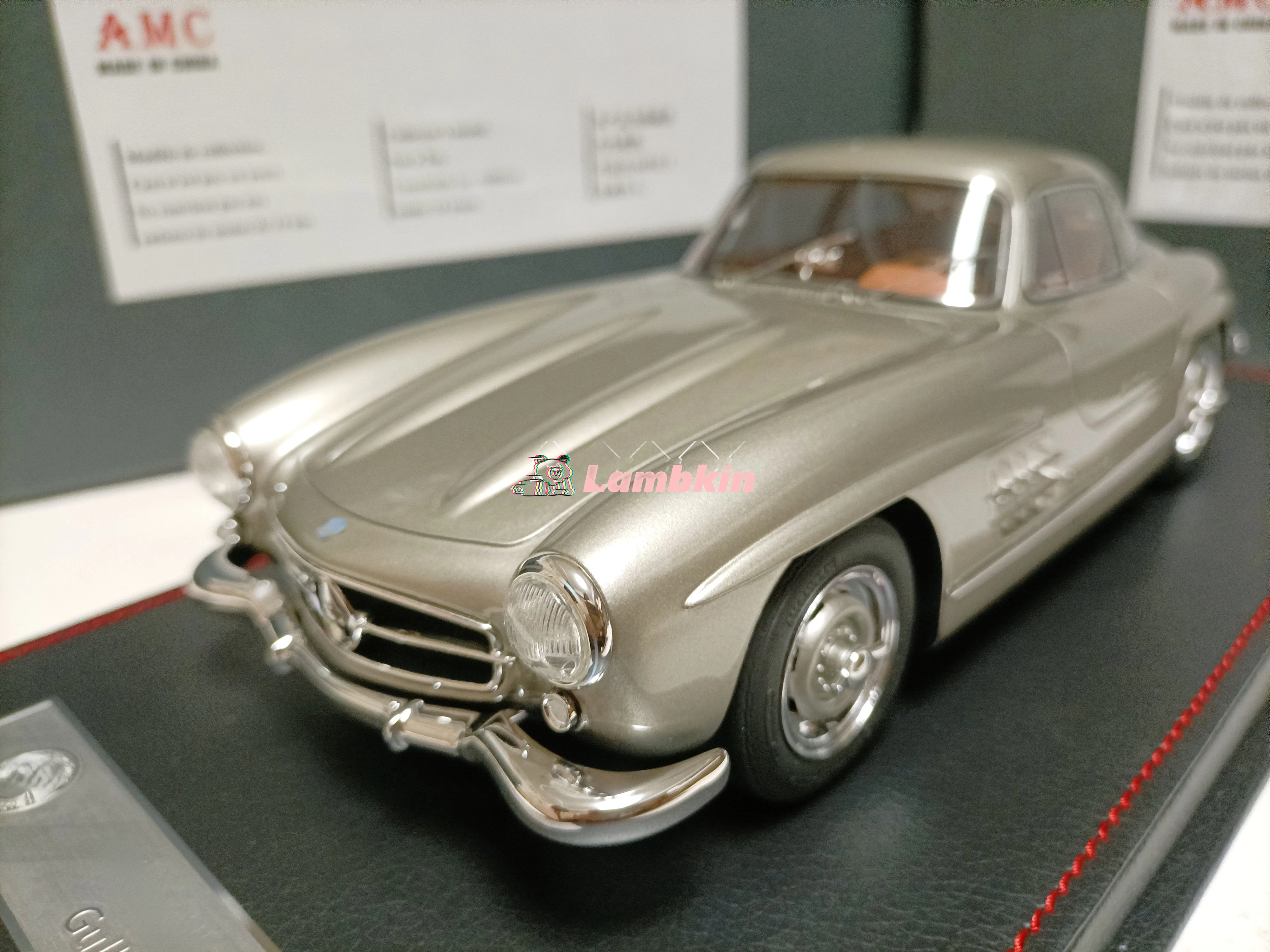 AMC 1:18 For Benz 300SL Gullwing Silver Gullwing Coupe Model Resin Simulation Model Collectible Miniature Car Model