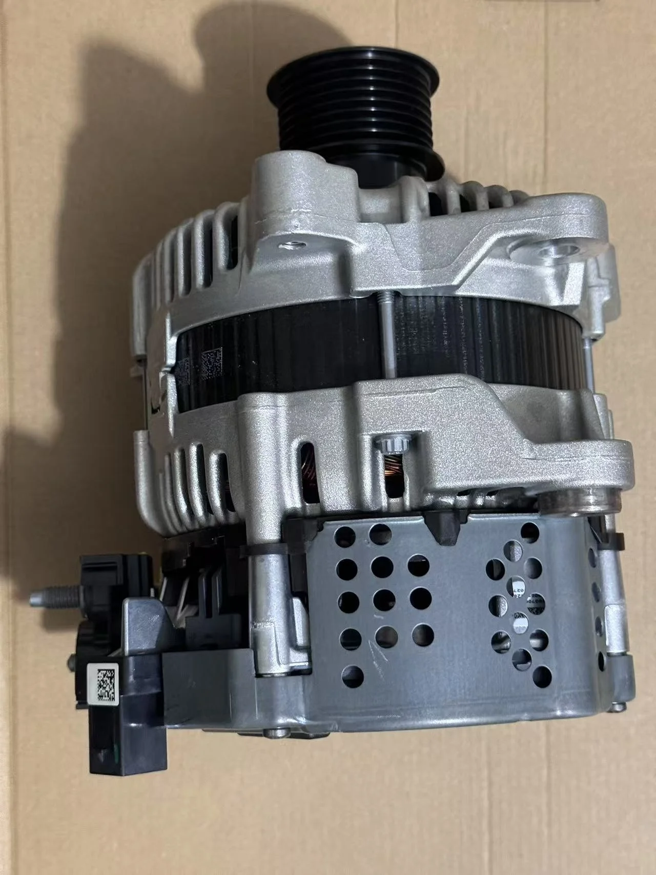 TLF 12318490539 12318490439 12319887825 Стартер генератора переменного тока для X3 G01 X6 X7 X5 X4 G21 G20 G31 G32 G11 G12 G15 G