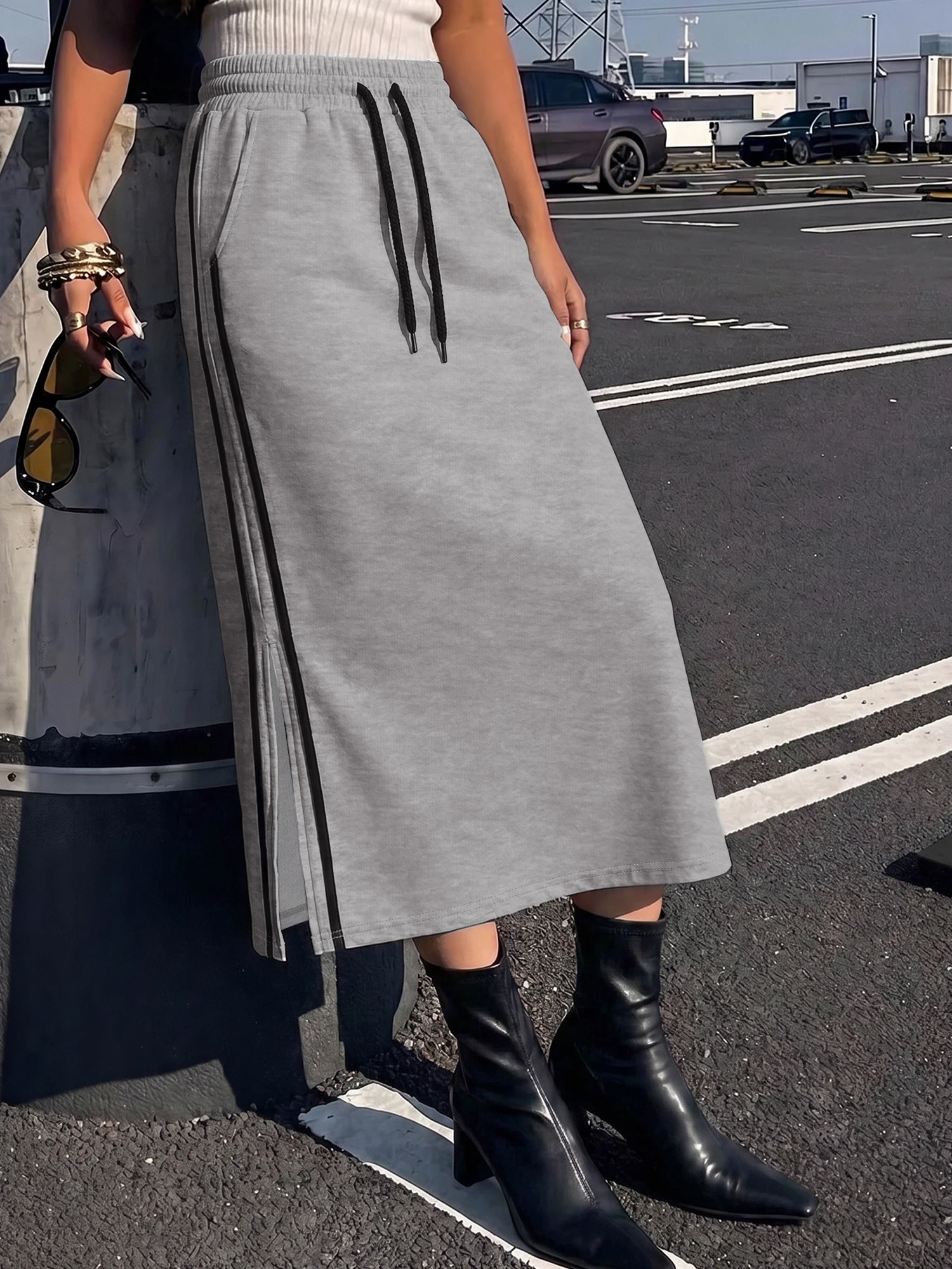 Breathable Athletic Midi Skirt, Side Split Hem, Pet Walking & Outdoor Low-intensity Activity Wear