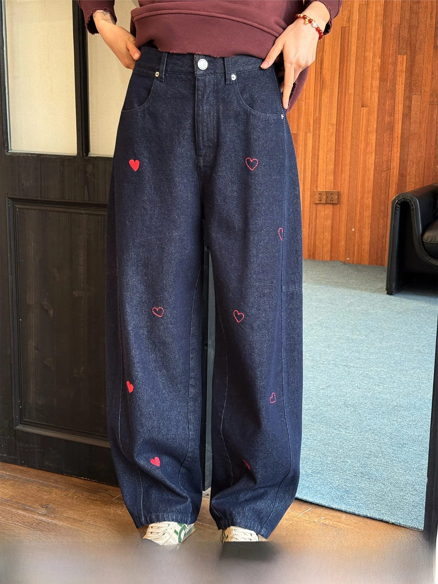 

Langqing Tong Modern Style Wide Leg Denim Jeans Machine Embroidery Casual Pants Women's Spring New Arrival Small Size Long Tr...