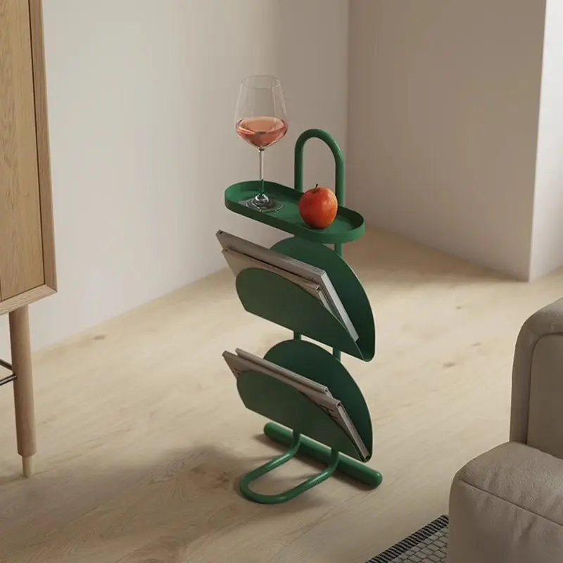 طاولة زاوية فولاذية موفرة للمساحة، بدون تجميع. تصميم عصري قوي لغرفة المعيشة وغرفة النوم والمكتب. مثالية للكتب والمشروبات. #1