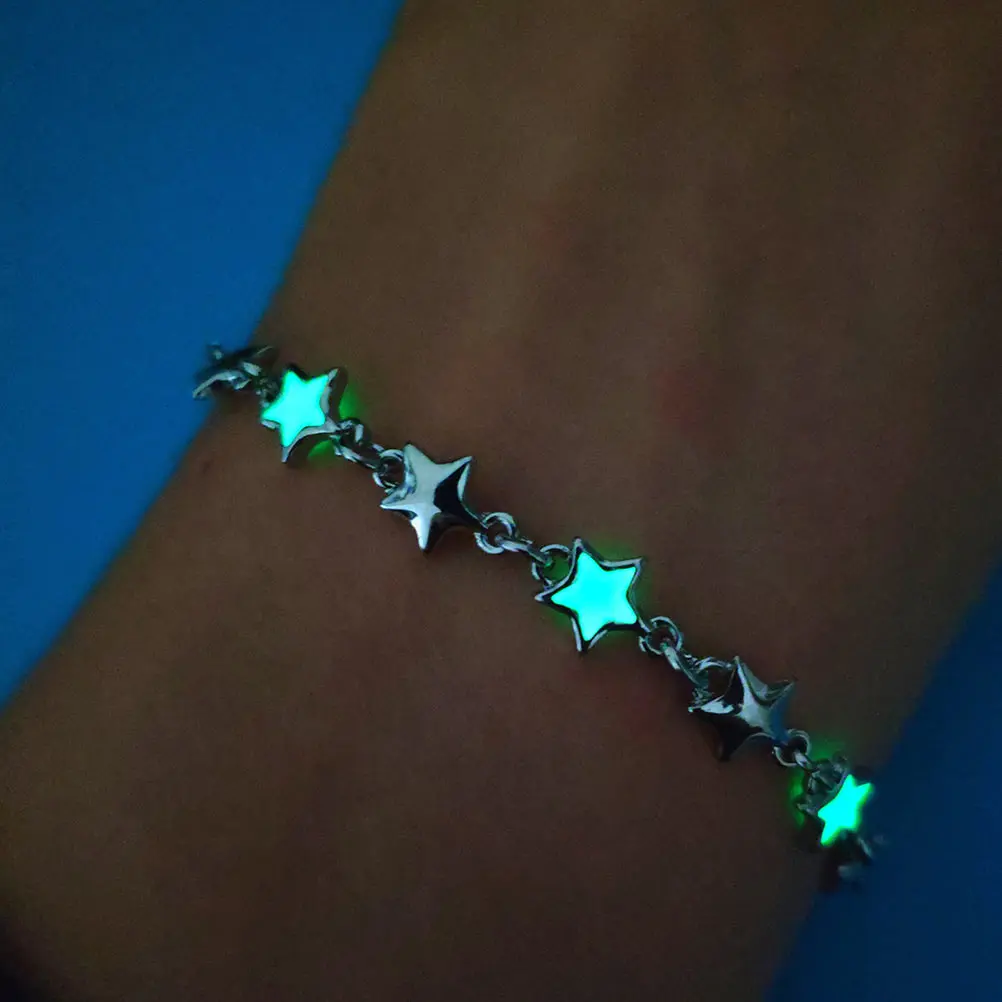 

2 pcs Luminous Star Bracelet Alloy Adjustable Wristb Simple Style Fashion Chain H Jewelry Glow Party Accessories