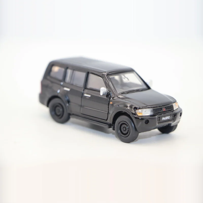 دييكاست BMC 1:64 مقياس باجيرو 3 الجيل جيب سبيكة سيارة نموذج تحصيل لعبة هدية تذكارية عرض حلية