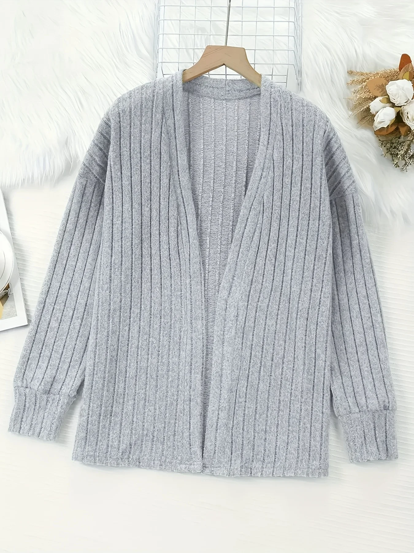 

Plus-Size Women's Cardigan, Suitable for Spring and Autumn, with Ribbed Texture, Women's Clothing