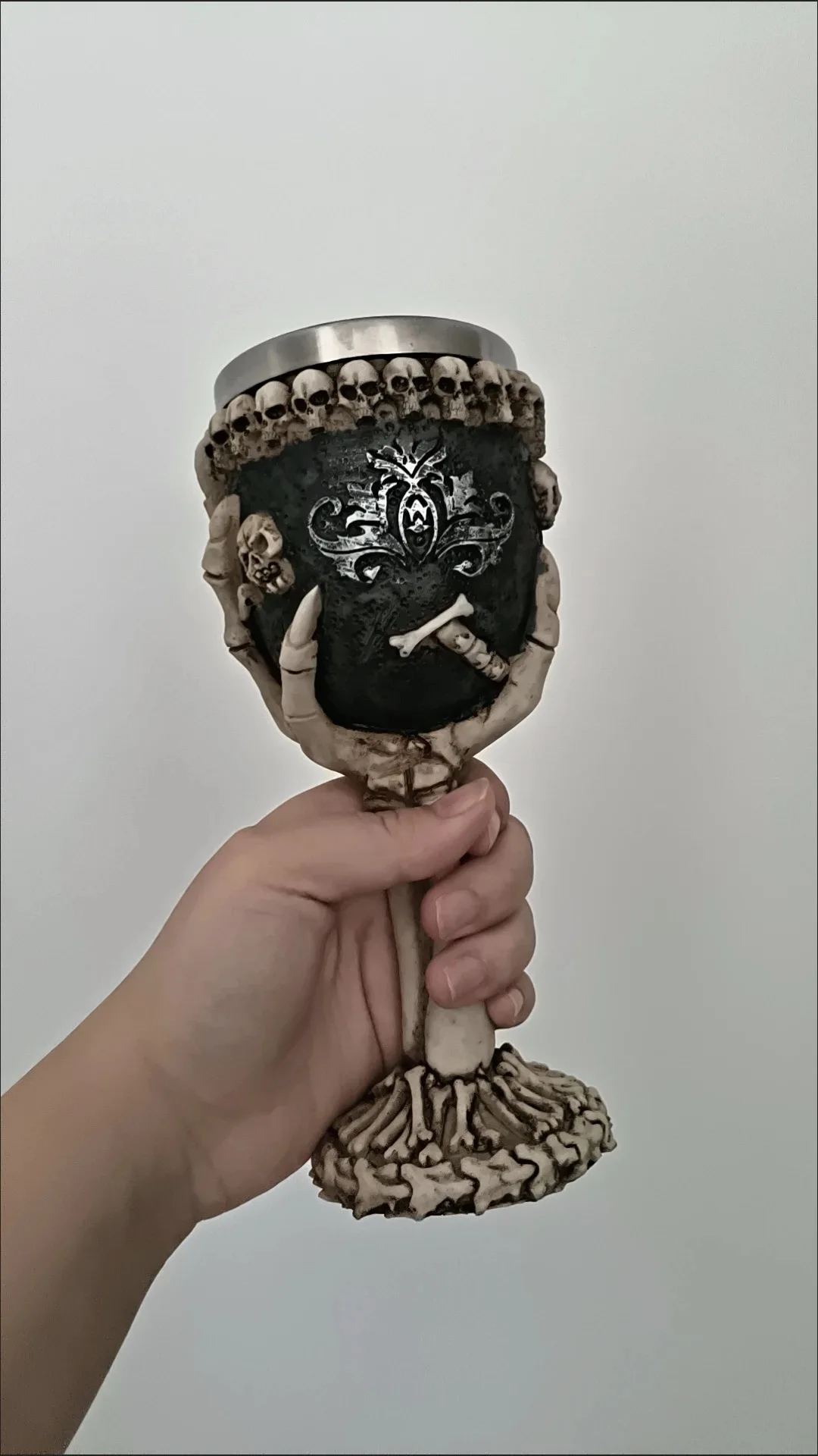 

Halloween Skeleton Glass Retro Personalized Resin Ghost Claw Tall Cup Cocktail Cup Red Creative Bar Spirits Cup