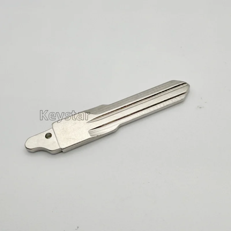 Autokeystar 10個/ロット HU136 純正車用フリップキーブレード 折りたたみ式リモートキーブランク ルノー ローガン オロチブレード用穴付き