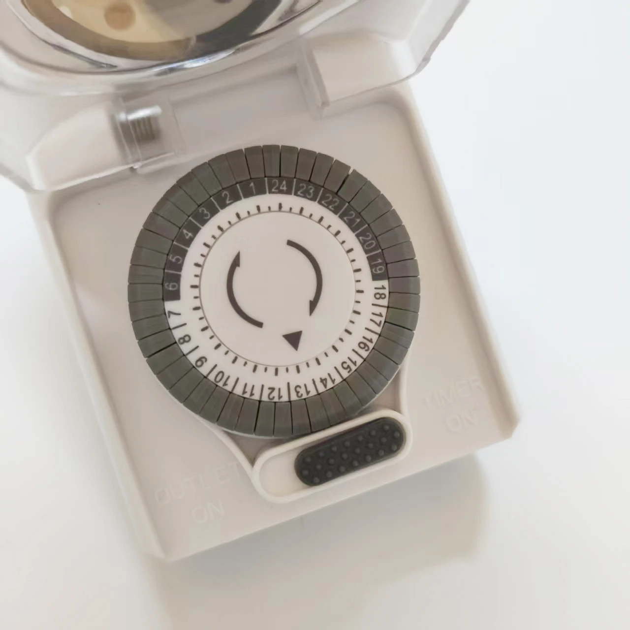 ألمانيا التوصيل ميقاتي ميكانيكي المقبس 24 ساعة دورة التبديل التلقائي منفذ كهربائي دعم 16A 3680 واط عالية الطاقة لإسبانيا