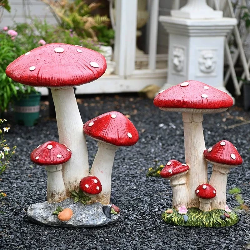 Lifelike Red Mushroom Garden Decoration Outdoor Yard Art Sculpture for Fairy Garden Landscape