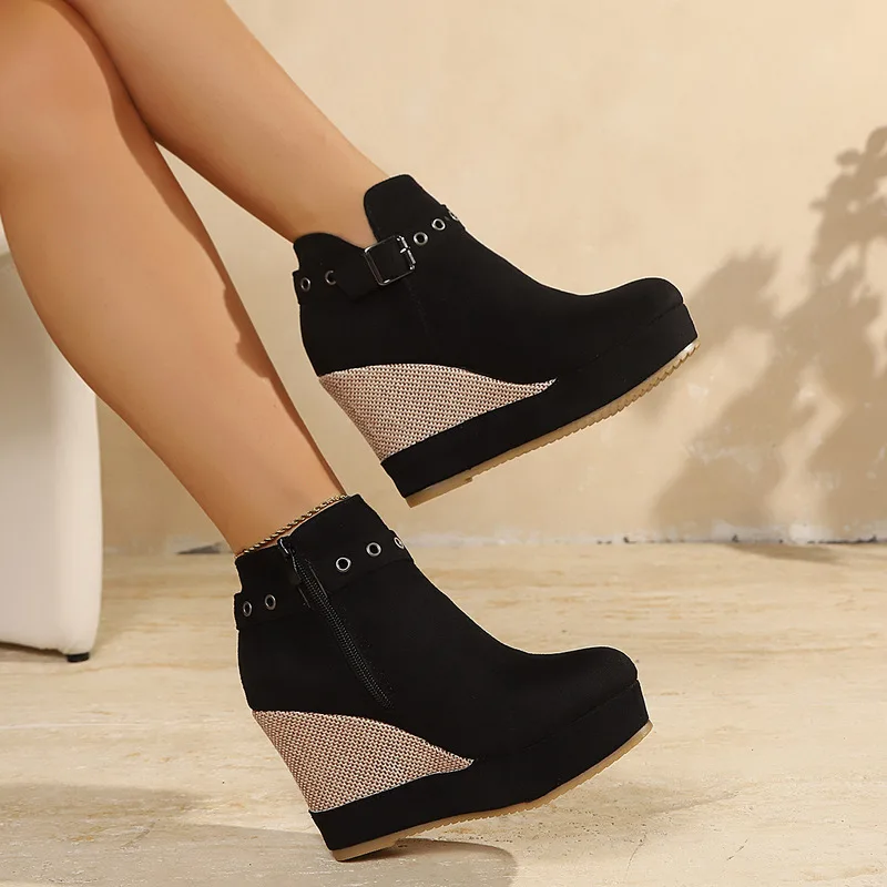 Women's suede short boots 2026 autumn new item, sponge cake thick sole large size rivet wedge heel fashion boots