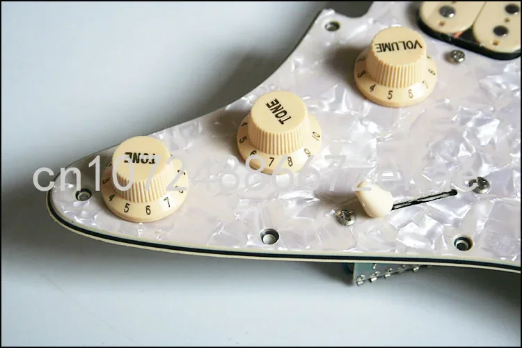 Guard Plate Electric Guitar Pickup Circuit Assembly Complete Set with Grounding Socket