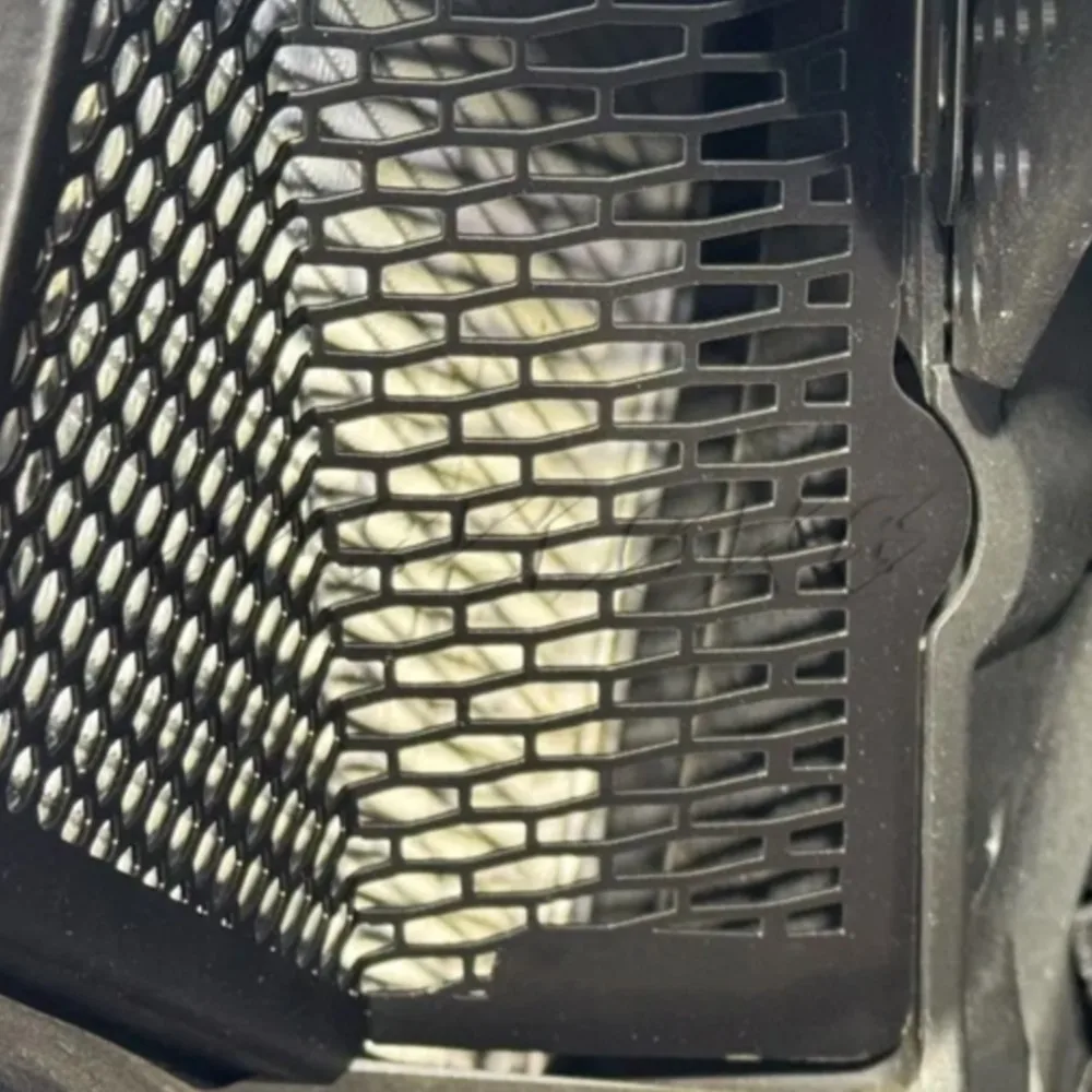 

Motorcycle Accessories Radiator Guard Grille Protection Cover Protector For Honda Gold Wing GL1800 / B GL 1800 DCT F6B 2018-2025