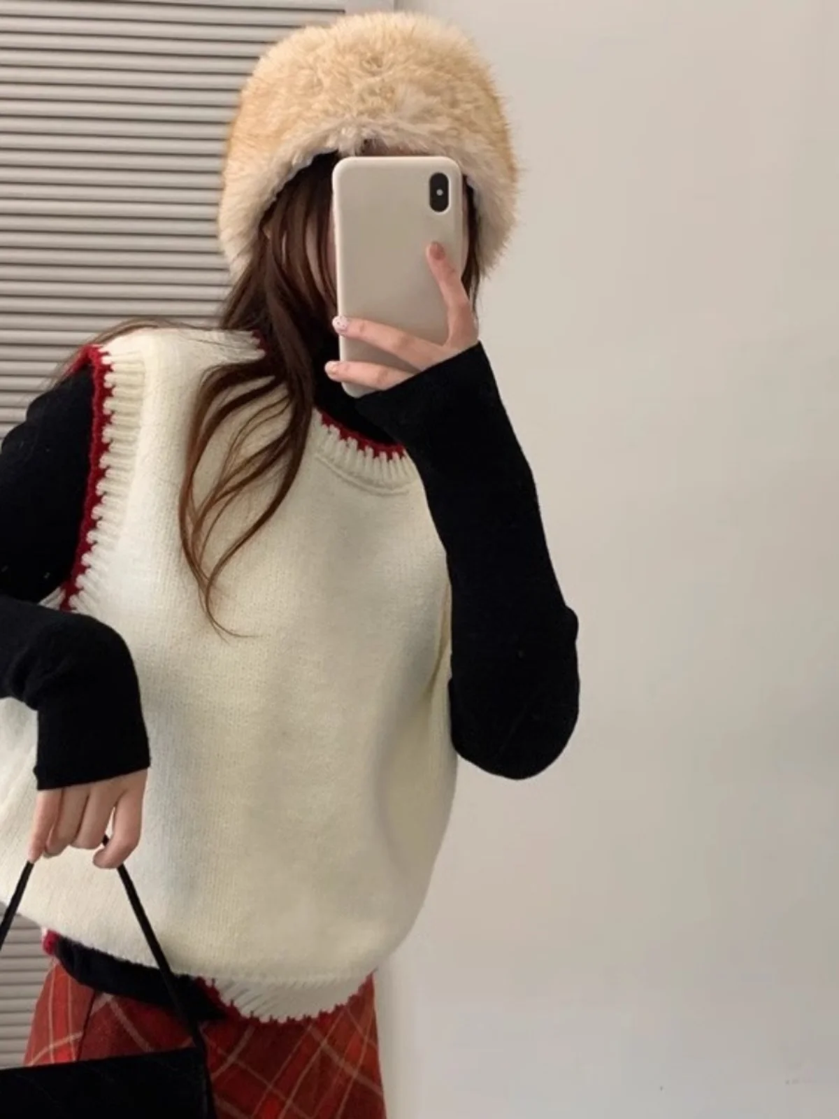 เสื้อกั๊กไหมพรมถักทรงหลวมสไตล์เกาหลีสำหรับผู้หญิง เสื้อสเวตเตอร์ฤดูใบไม้ผลิ ใส่ซ้อนกันได้ ให้ความอบอุ่น