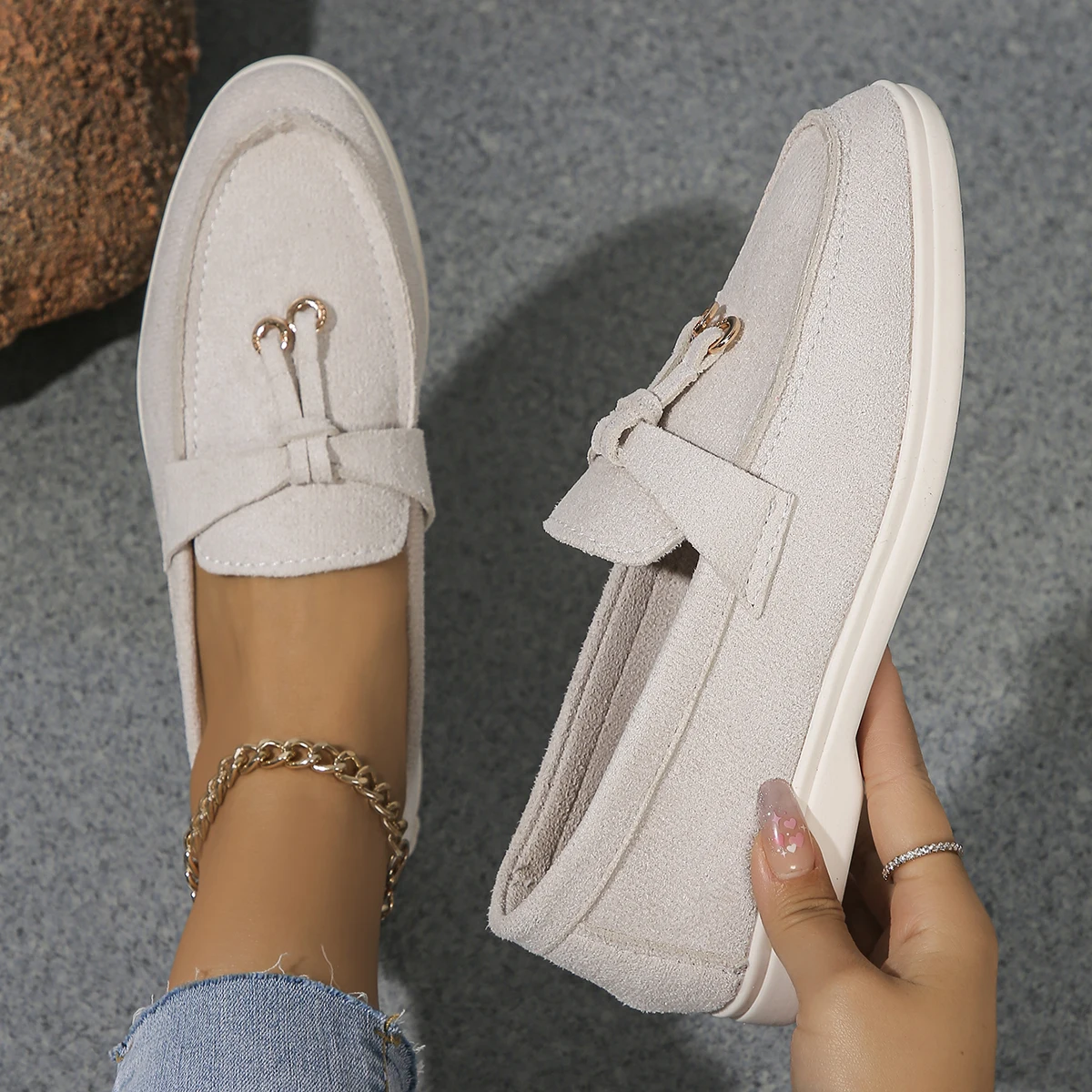 New Women Casual Flat Shoes Brand Trend Platform Suede Loafers Shoes Sport Ladies Walking Non Slip Chaussure Single Shoes