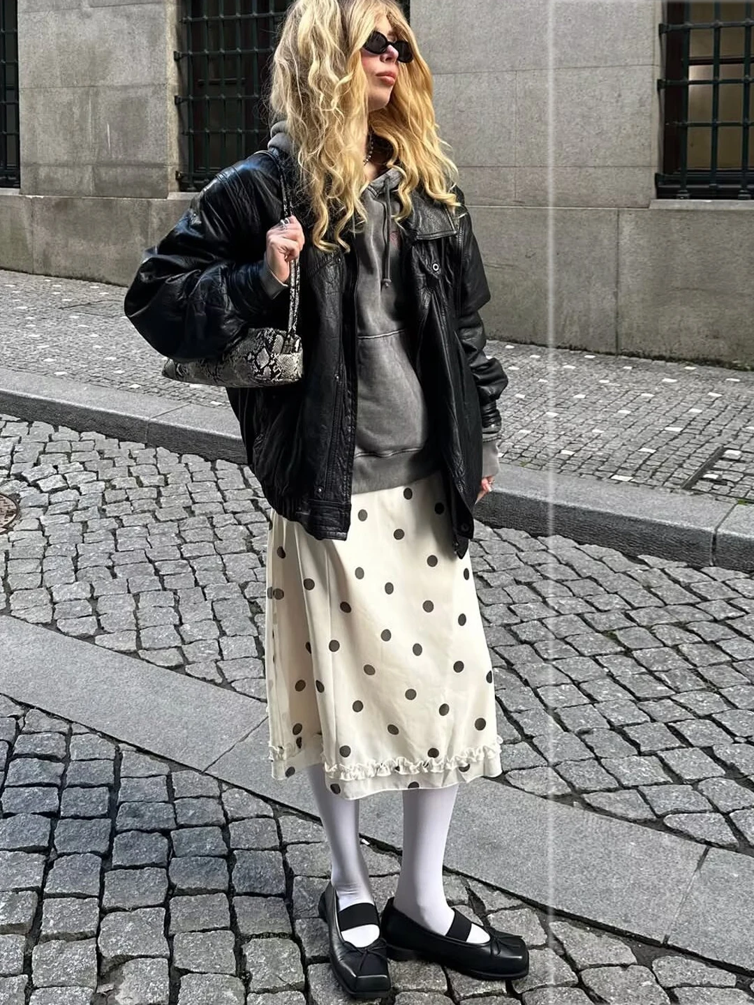 

Retro Polka Dot Low Waist Midi Skirt Versatile Large Circle Print Layered A-Line Skirt Mid-Length New 2026 Spring Collection