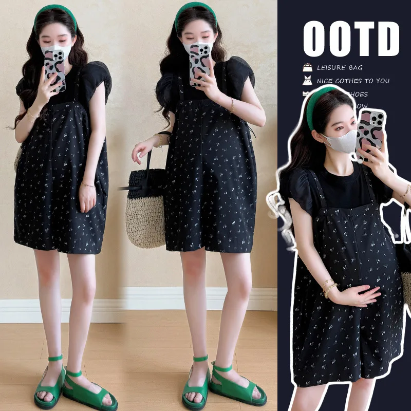 

2025 New Pregnancy Outfit Trendy Pearl Embellished Mesh Sleeve Blouse with Floral Shorts Set Petite Maternity Summer Wear