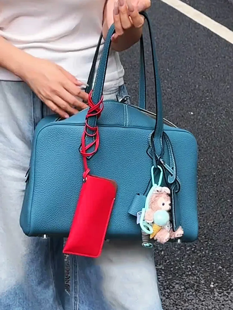 Большая кожаная сумка Victoria на одно плечо, женская сумка-тоут, новинка 2025, высококачественная сумка Boston для боулинга, мягкая сумка на молнии