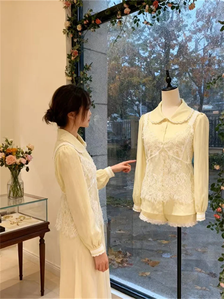 

Корейский элитный комплект с кукольным воротником, чистый цвет, красивый комплект из двух предметов, новый кружевной жилет ранней осени, женский модный комплект