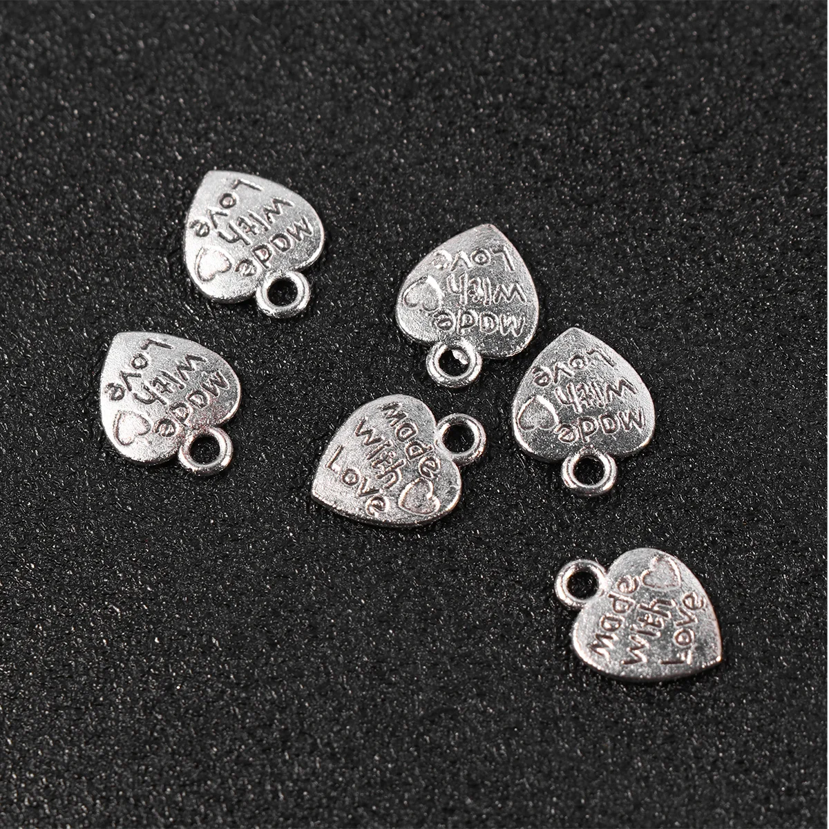 

100 шт. винтажных подвесок-сердечек, серебряные, для самостоятельного изготовления украшений: колье, браслетов, серег, брелоков, скрапбукинга