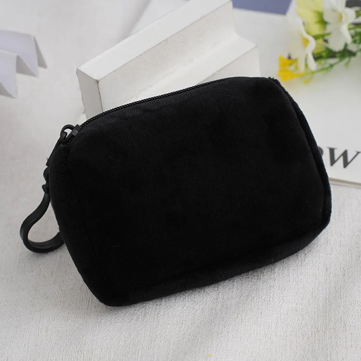 

Plush Coin Purse Headphone Bag Zipper Money Bags Women Coin Wallet Cash Holder Cute Card Key Zipper Change Purse Bags Gift