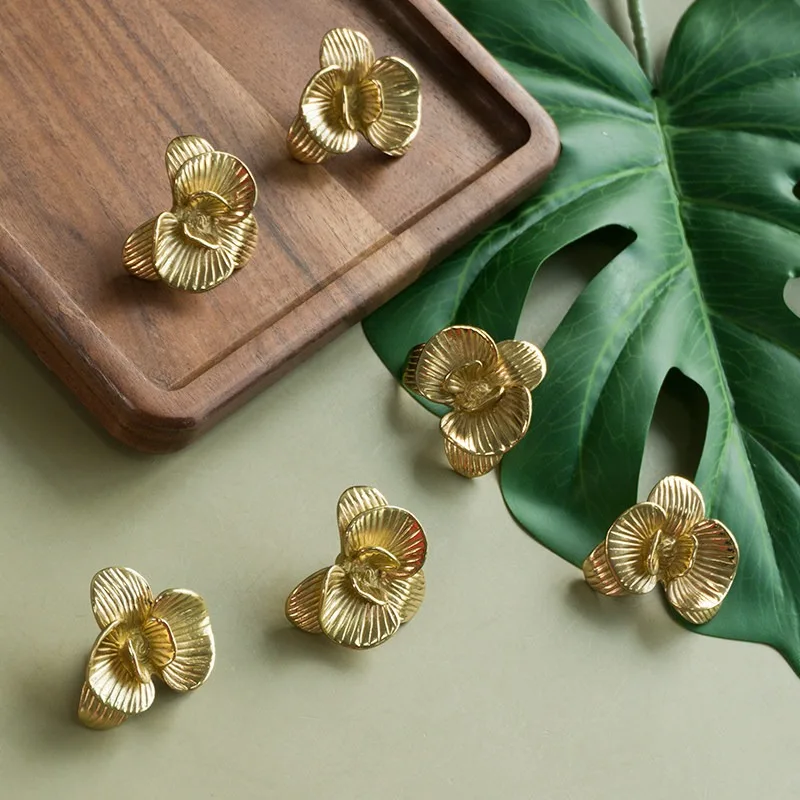 Retro brass orchid handle drawer closet single hole flower handle