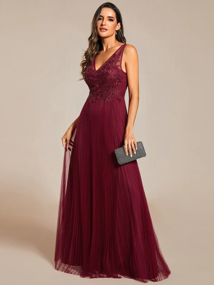 Exquisite Elegant Applique Embroidery Bodice Tulle Chiffon A-Line Floor Length V Neck Sleeveless Evening Dress