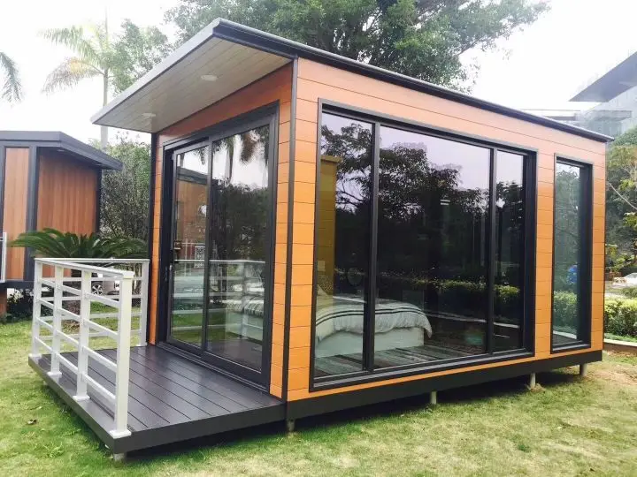 Hot selling Assembled double decker ultra luxury mobile living container house for sale