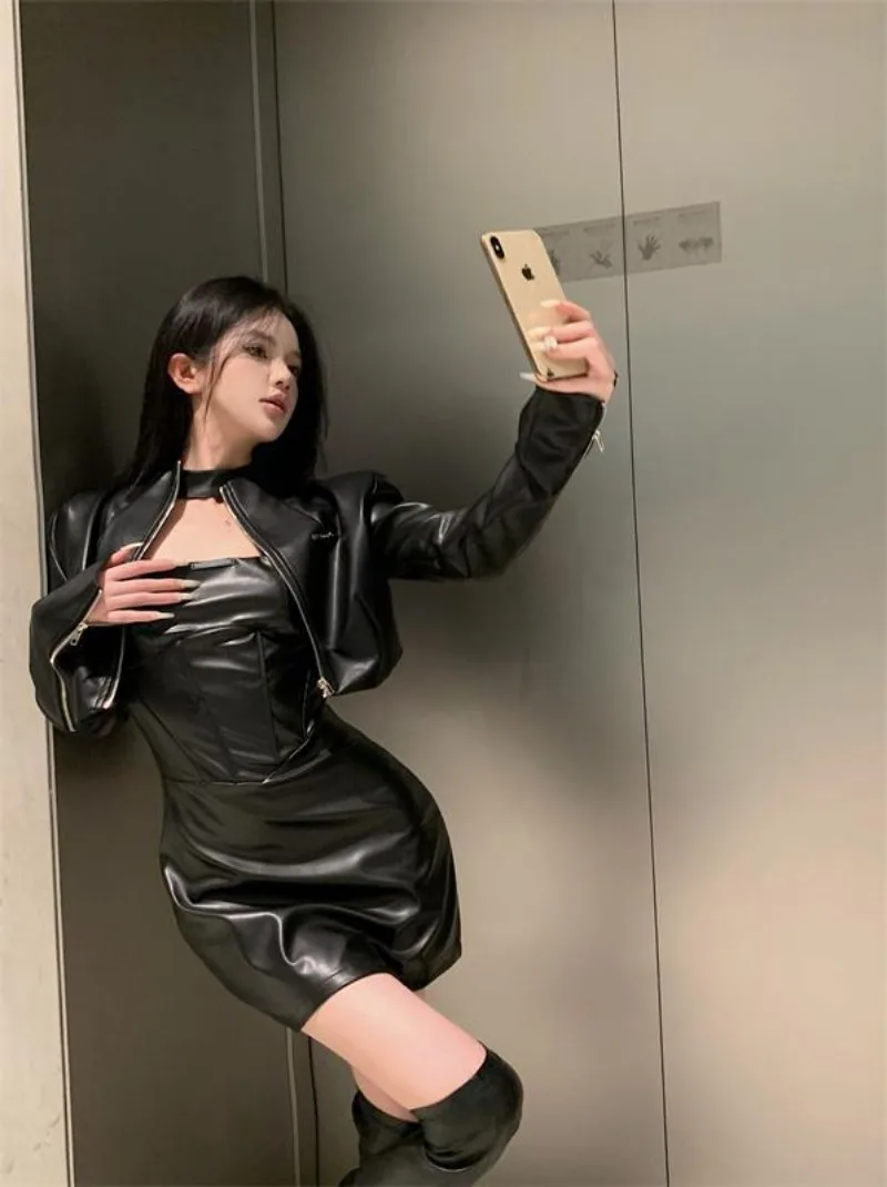 Spicy Girl Halterneck Sleeveless Fishbone Wrap Hip Dress Leather Coat Two Piece Set Lady Fashion Motorcycle Cool Solid Slim Suit