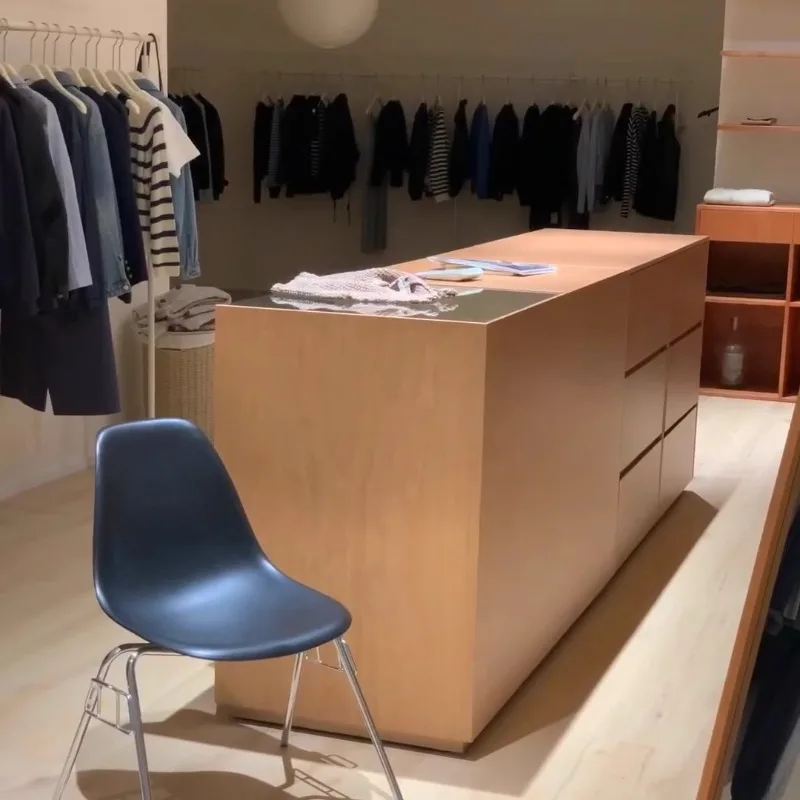 

Women's clothing store Children's clothing store Bar counter cabinet checkout page Store display cabinet Display cabinet