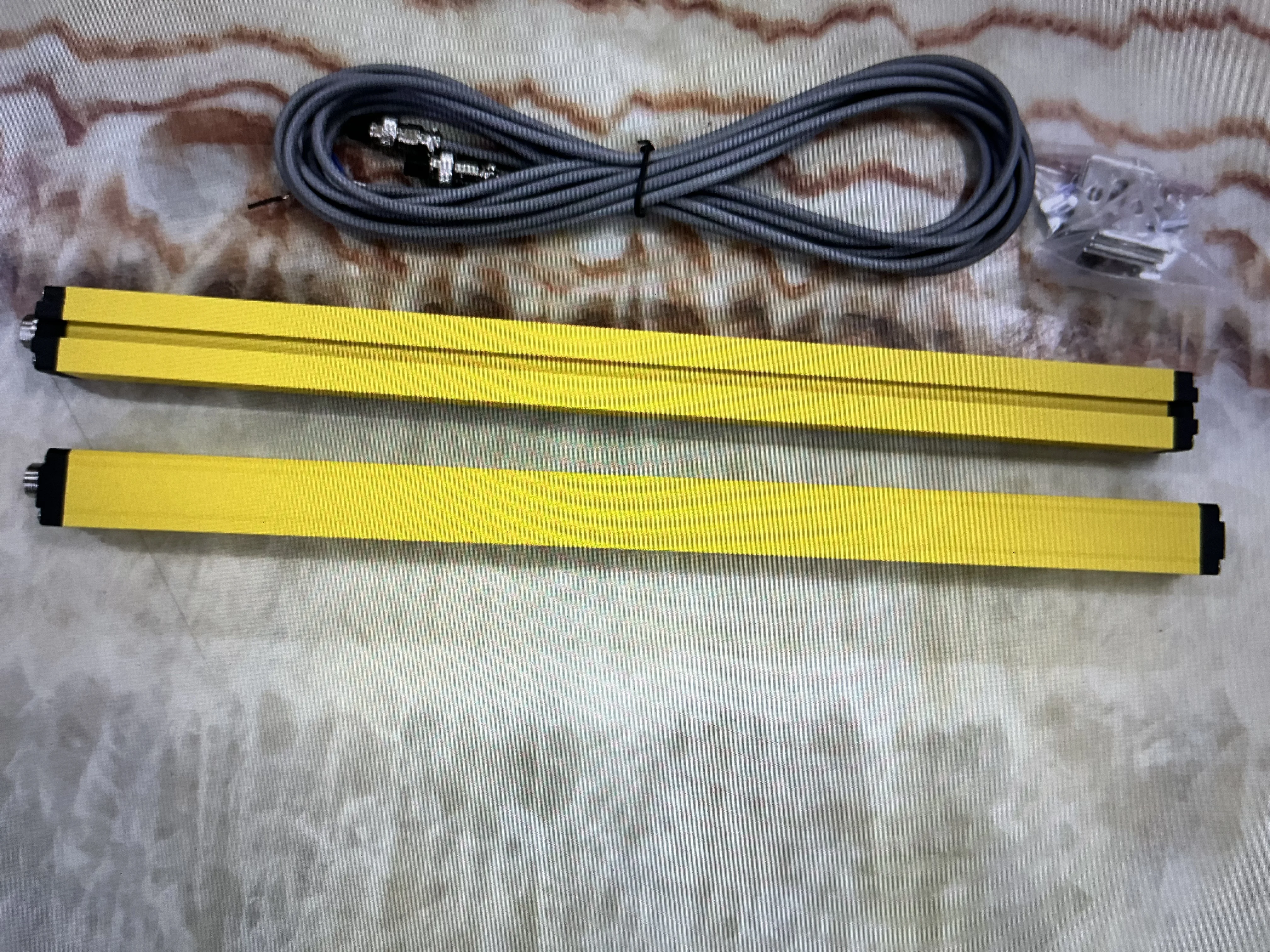 light curtain  4 beams 40MM transistor PNP NPN normally OPEN CLOSE relay safety grating hydraulic protection punch photoelectric