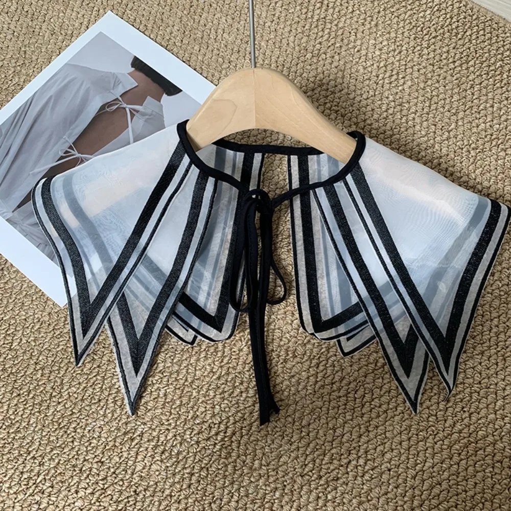 

Sweet Hollow Out False Collar Mesh Knitted Crochet Shawl Detachable Collar Clothes Decoration Round Neck