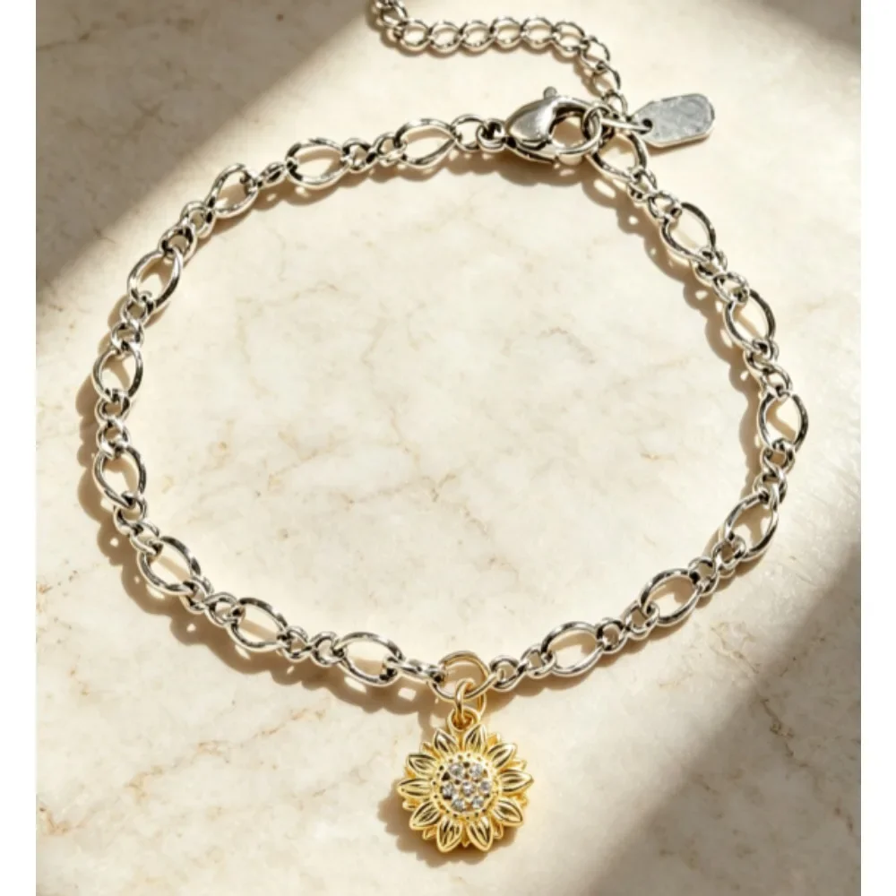 Silver Paperclip Link Chain Charm Bracelet for Women, Enamel Sunflower Texas Home Spicy Heart Te Quiero Mucho Pendant Bracelet, Adjustable Stackable Wrist Jewelry, Trendy Daily Wear Hand Chain, Friendship Birthday Valentine Gift for Girls