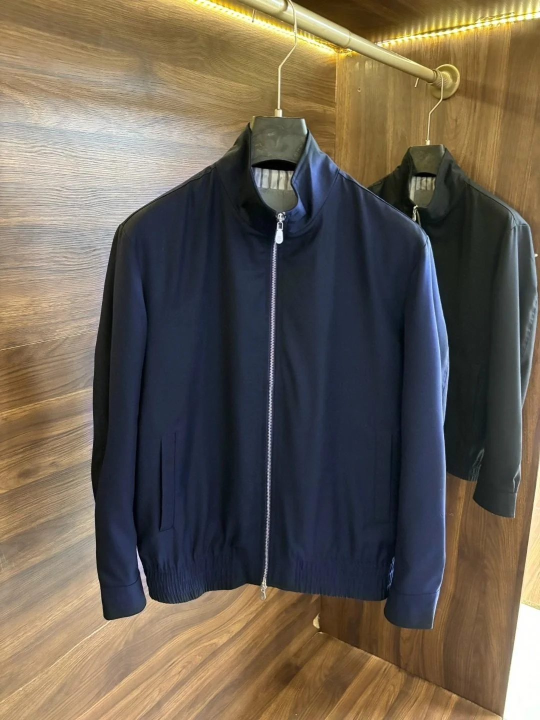 

Men's Casual Woolen Jaet Zipper Collar Coat Autumn Winter Faion 00% Wool Stand Collar Zipper Leisure Outerwear