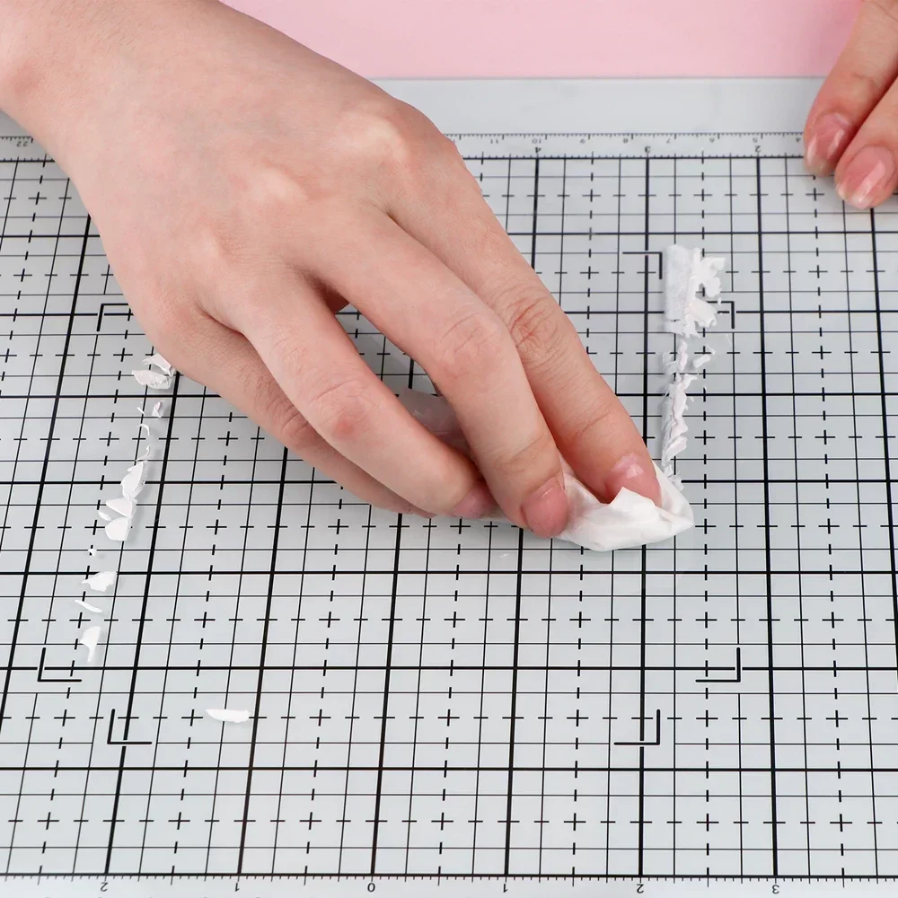 Must-have All-in-one Magnetic Glass Craft Mat Scratch Media Cutting Mat For Cut Stamping Mixed and Hot Glue DIY Projects 40x26cm