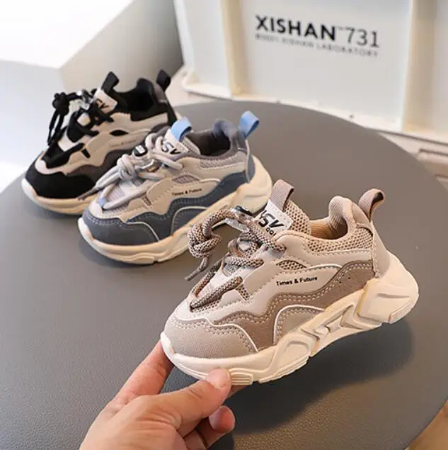 

Детские кроссовки 2024 для девочек и мальчиков, модная спортивная обувь для бега, детские Нескользящие кроссовки, студенческие повседневные кроссовки, Детские модные ботинки