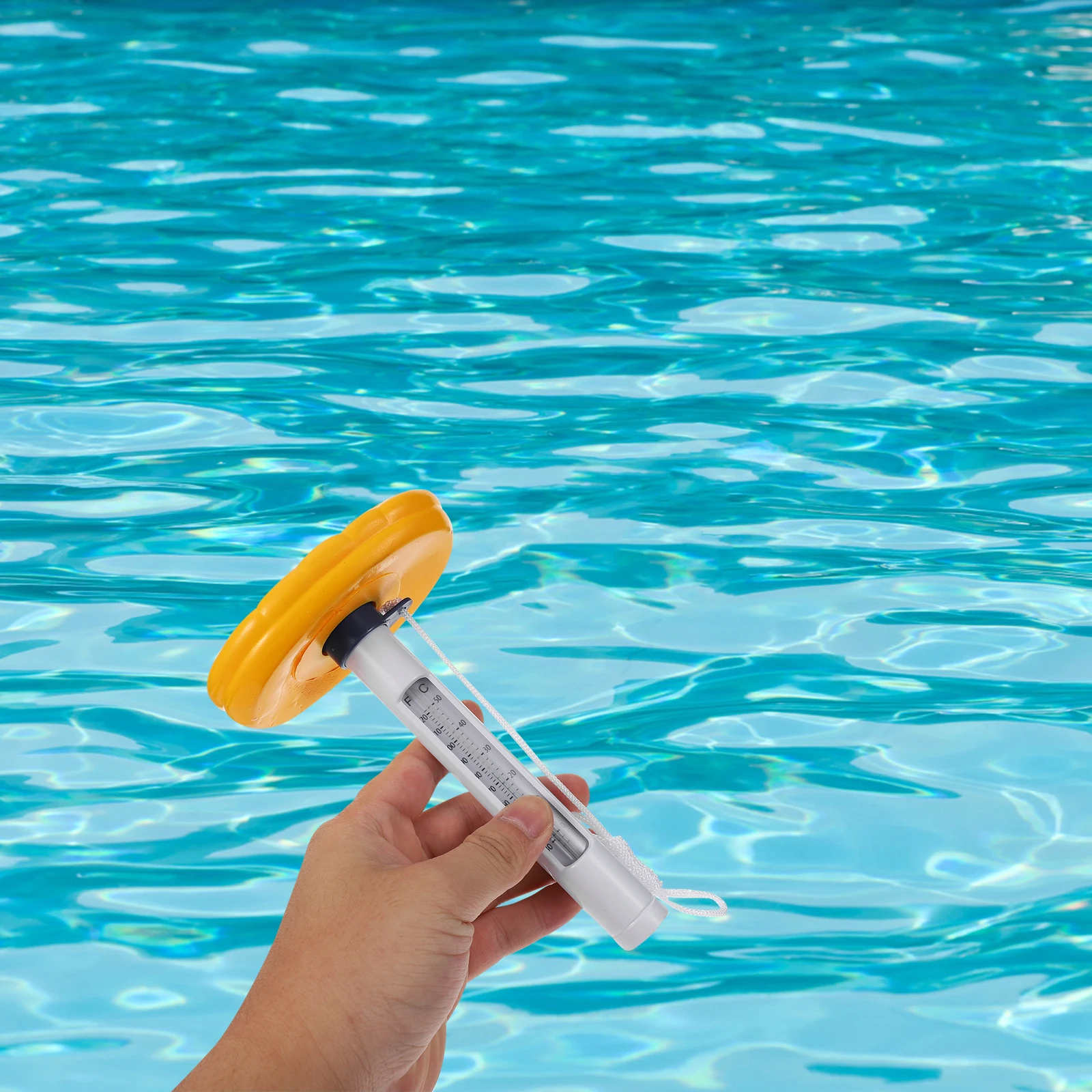 

Floating Water Thermometer Pool Bath Tub Temperature Measurement Small Size Dual Display Fahrenheit Celsius
