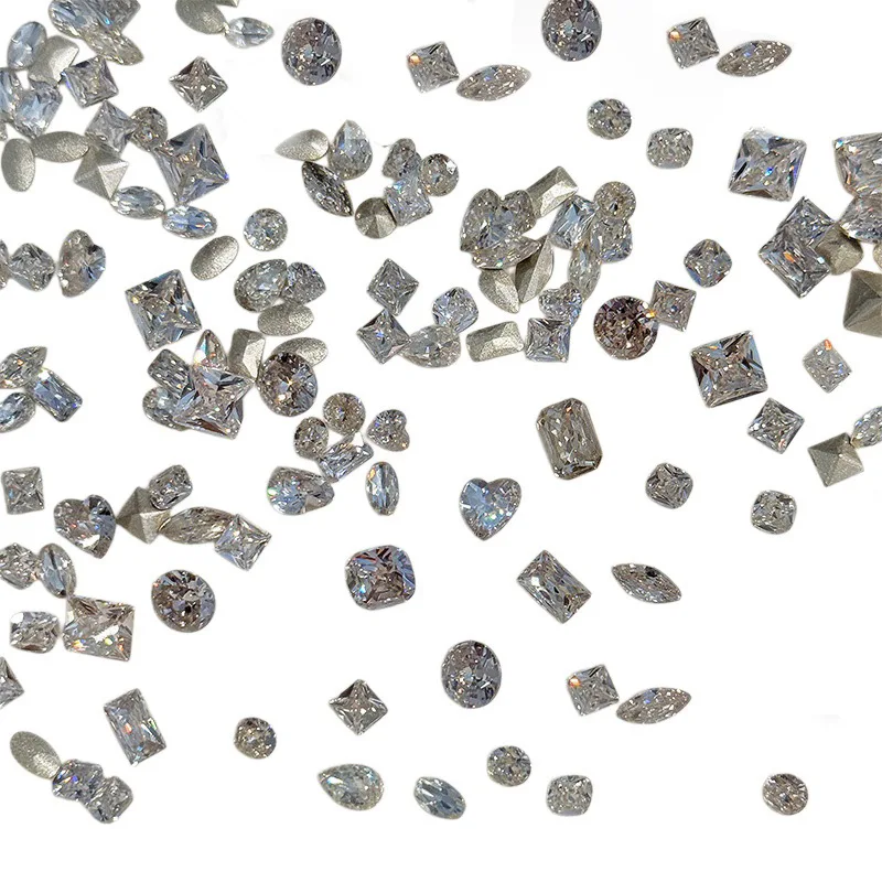 2026 Mittelgroße bis große 5A Zirkonia-Nagelsteine mit spitzer Rückseite, super glitzernde, ausgefallene quadratische Herz-Zuckerwürfel, stapelbare Nagelkunst-Dekorationen – Detail 5